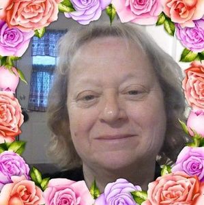 Meet your Posher, Leeann